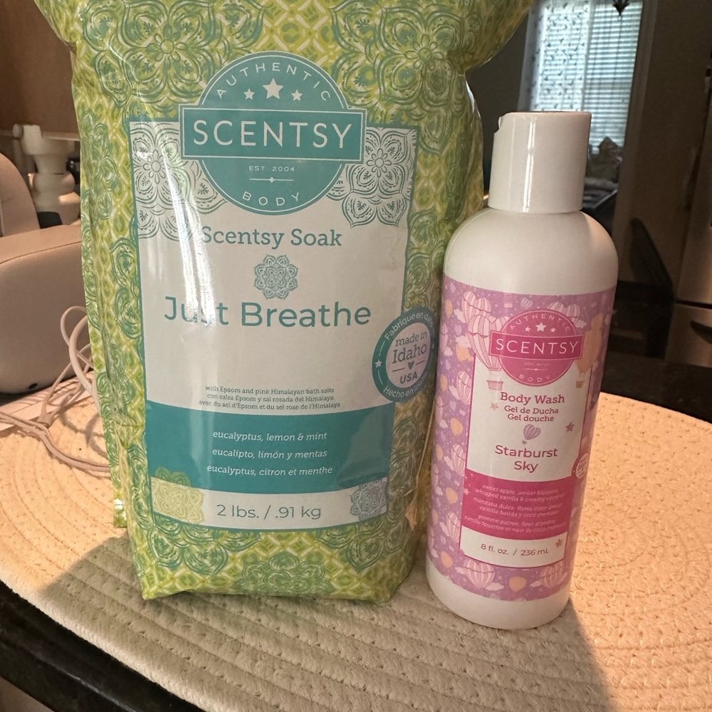 Scentsy Just Breathe Soak and Starburst Sky Body Wash Set